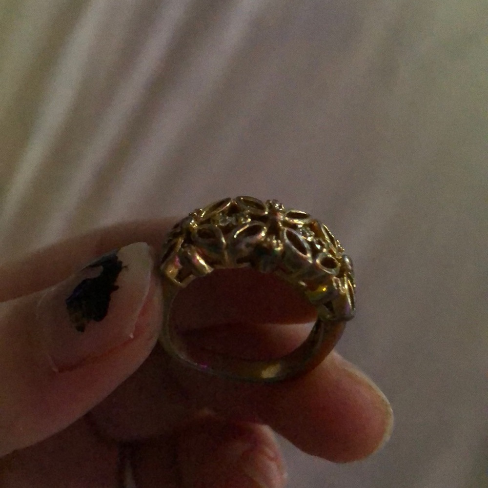 ring - Picture 3 of 3